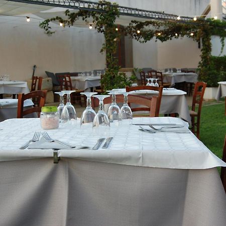 Agriturismo Il Megalite Giurdignano Luaran gambar