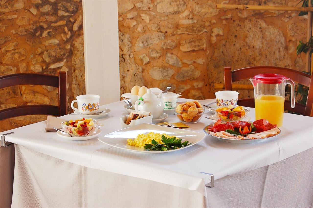 Agriturismo Il Megalite Giurdignano Luaran gambar
